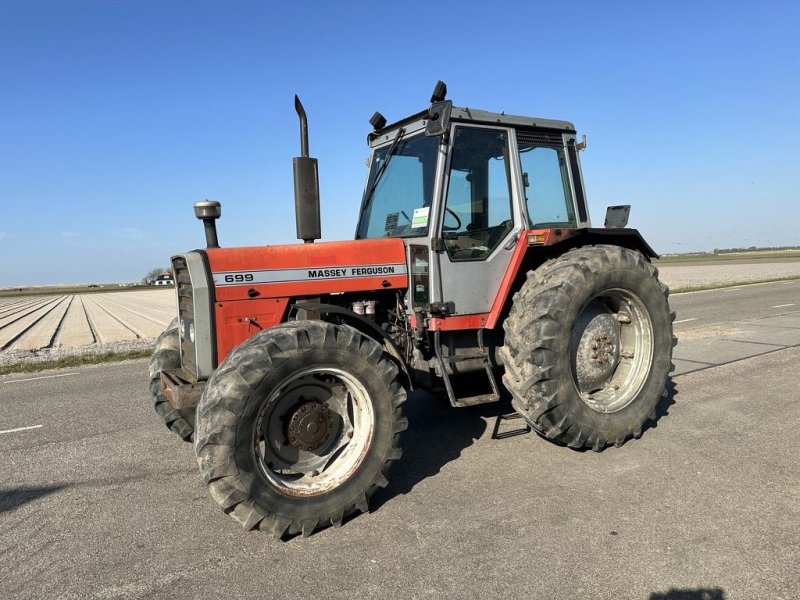 Traktor des Typs Massey Ferguson 699, Gebrauchtmaschine in Callantsoog