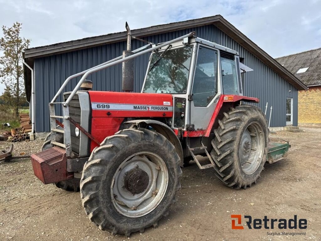 Traktor типа Massey Ferguson 699, Gebrauchtmaschine в Rødovre (Фотография 1)