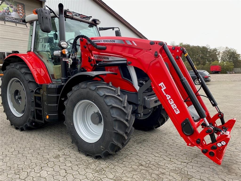 Traktor του τύπου Massey Ferguson 6S-155 Dyna 6 Efficient  m/MF FL4323 læsser, Gebrauchtmaschine σε Ringe (Φωτογραφία 3)