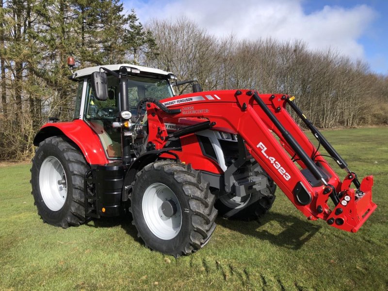 Traktor des Typs Massey Ferguson 6S 155 DYNA 6, Gebrauchtmaschine in Videbæk (Bild 1)