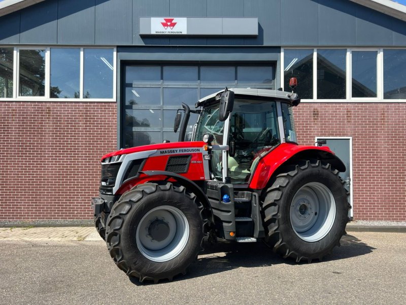 Traktor of the type Massey Ferguson 6S. 180 Dyna-6, Neumaschine in Giessenburg (Picture 1)