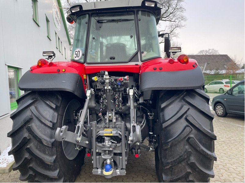 Traktor типа Massey Ferguson 6S.135 Dyna-VT EFFICIENT, Neumaschine в Voitze (Фотография 2)