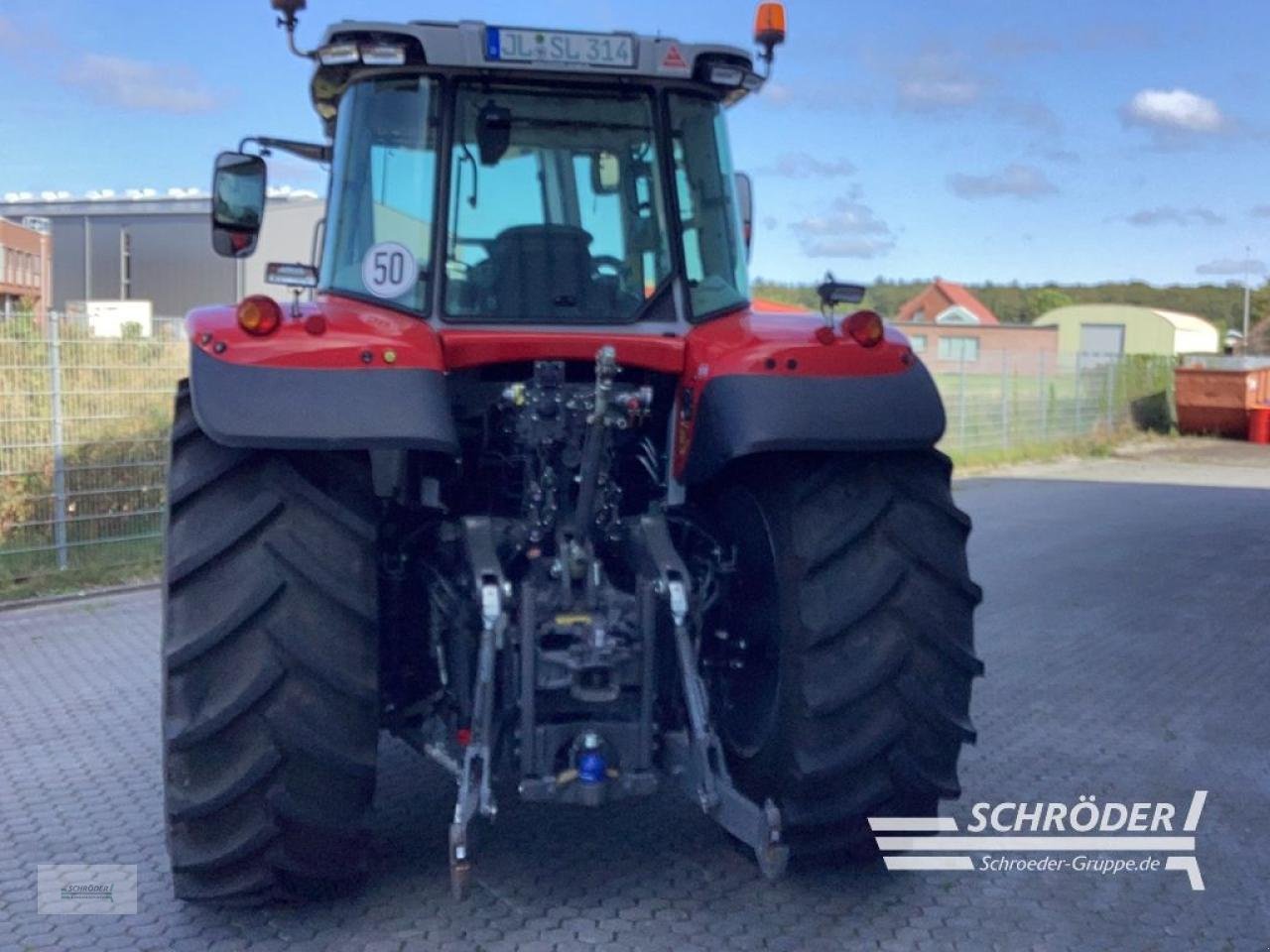 Traktor of the type Massey Ferguson 6S.145 DYNA-VT EXCLUSIVE, Neumaschine in Norden (Picture 5)