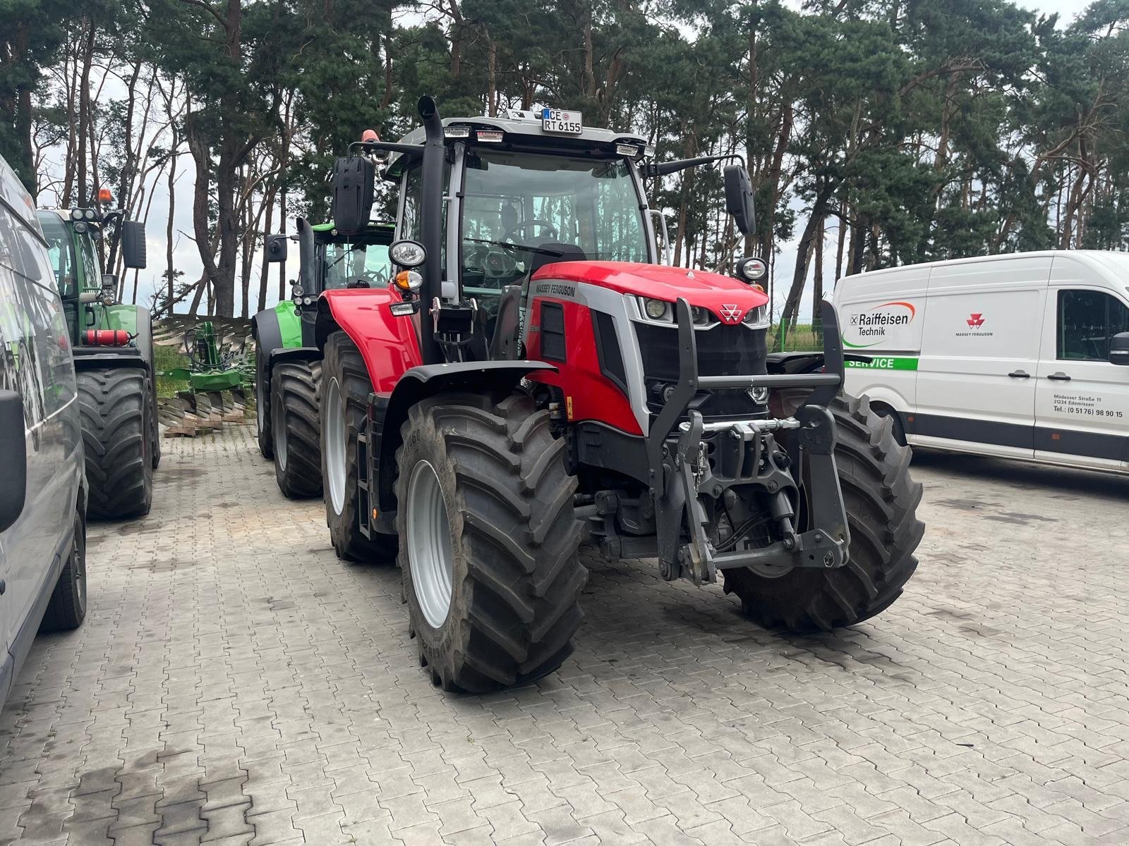 Traktor van het type Massey Ferguson 6S.155 Dyna-VT EXCLUSIVE, Gebrauchtmaschine in Hillerse (Foto 3)