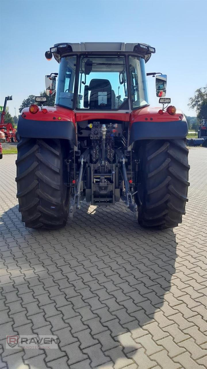 Traktor of the type Massey Ferguson 6S.165 Dyna-6 EXCLUSIVE, Neumaschine in Sulingen (Picture 4)