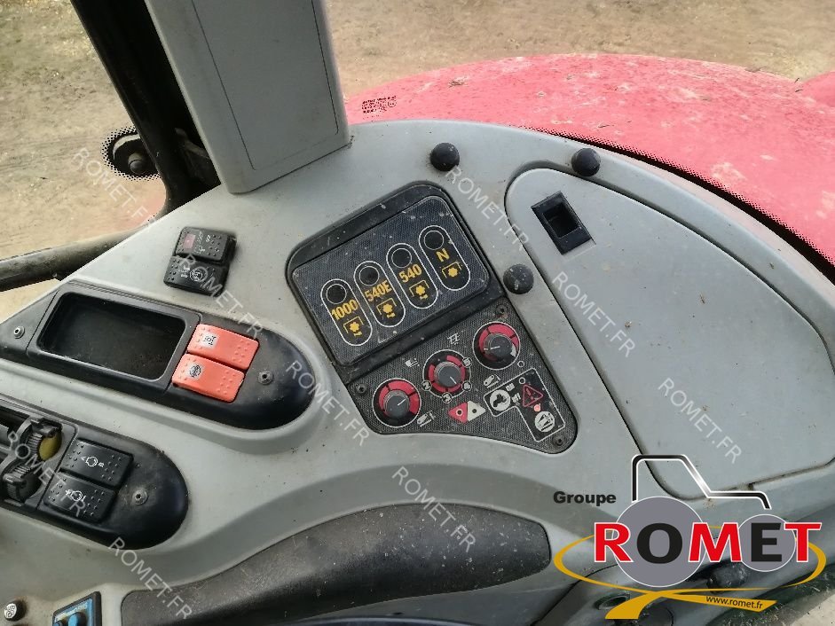 Traktor Türe ait Massey Ferguson 7485 DYNAVT, Gebrauchtmaschine içinde Gennes sur glaize (resim 4)