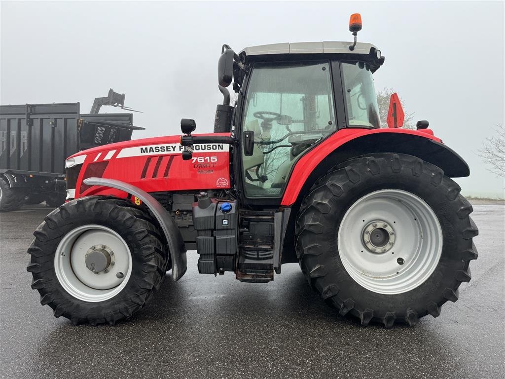 Traktor типа Massey Ferguson 7615 Dyna VT KUN 4700 TIMER OG FULD AFFJEDRING!, Gebrauchtmaschine в Nørager (Фотография 4)