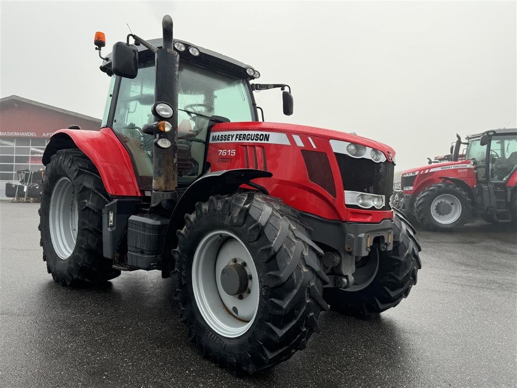 Traktor типа Massey Ferguson 7615 Dyna VT KUN 4700 TIMER OG FULD AFFJEDRING!, Gebrauchtmaschine в Nørager (Фотография 8)