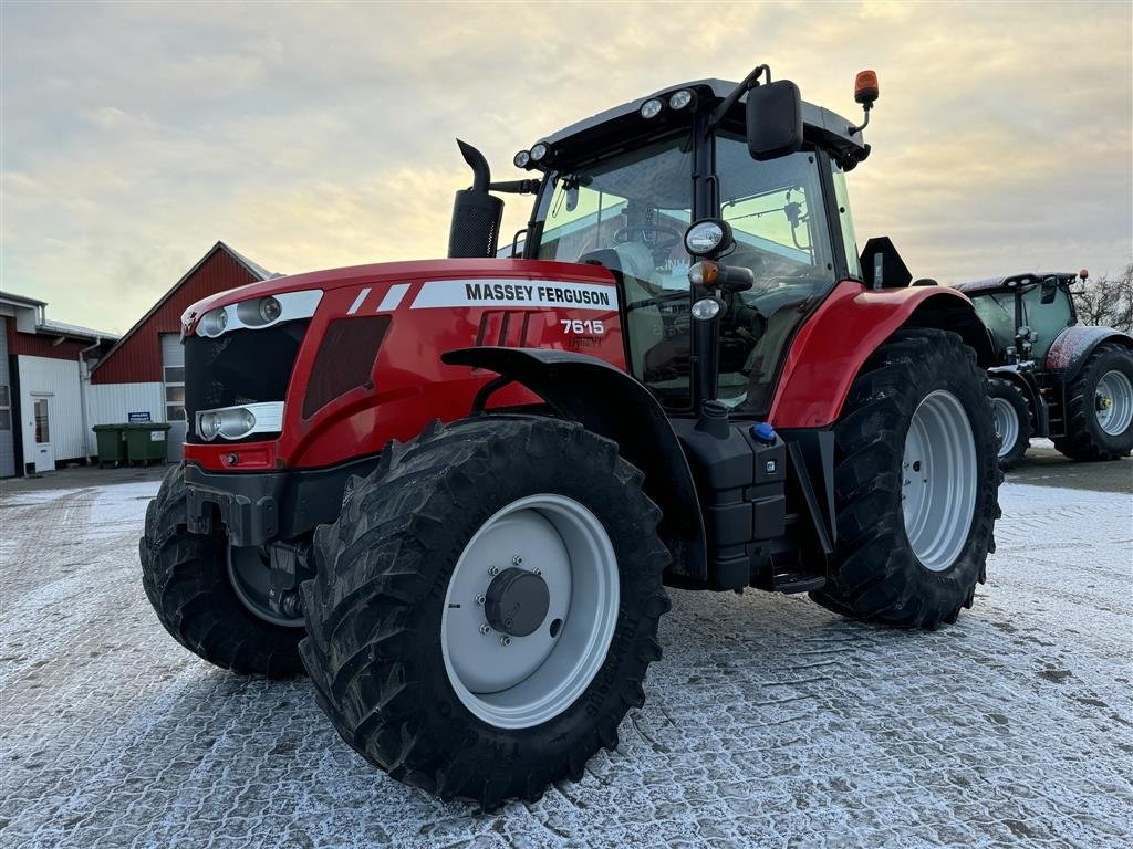 Traktor of the type Massey Ferguson 7615 Dyna VT KUN 4700 TIMER OG FULD AFFJEDRING!, Gebrauchtmaschine in Nørager (Picture 1)