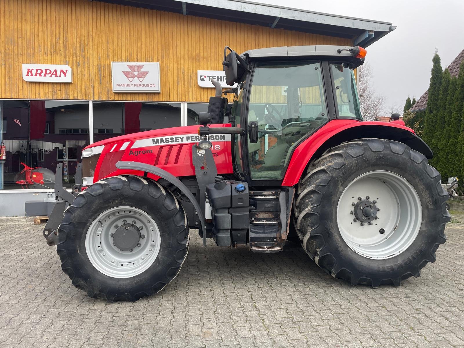 Traktor типа Massey Ferguson 7618 Dyna 6, Gebrauchtmaschine в Frickingen (Фотография 1)