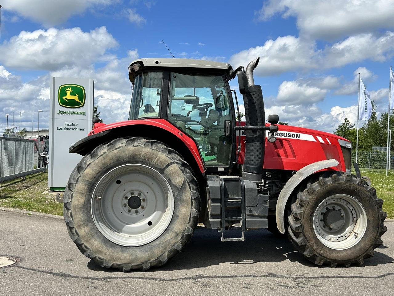 Traktor of the type Massey Ferguson 7620 DynaVT, Gebrauchtmaschine in Zweibrücken (Picture 4)