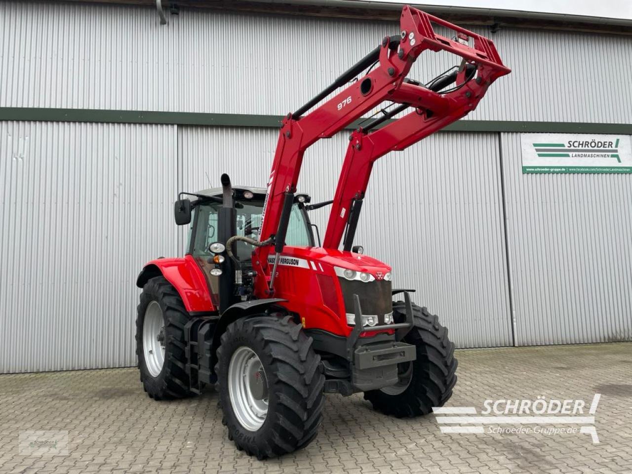 Traktor of the type Massey Ferguson 7622 DYNA 6 EFFICIENT, Gebrauchtmaschine in Wildeshausen (Picture 1)