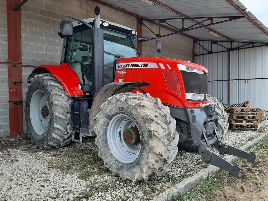 Traktor typu Massey Ferguson 7624 DYNA VT, Gebrauchtmaschine w PRÉFONTAINES (Zdjęcie 1)