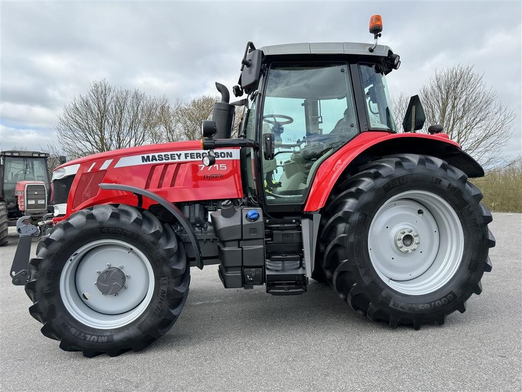 Traktor van het type Massey Ferguson 7715 Dyna 6 KUN 1100 TIMER!, Gebrauchtmaschine in Nørager (Foto 3)