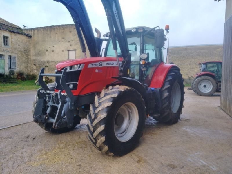 Traktor du type Massey Ferguson 7715 S D 6 EFFICIENT, Gebrauchtmaschine en BRAS SUR MEUSE (Photo 1)