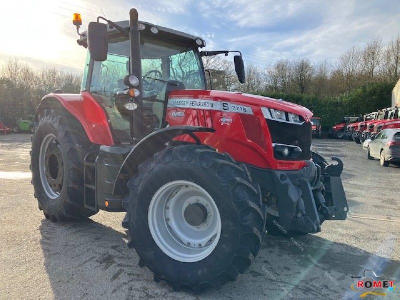 Traktor от тип Massey Ferguson 7715 S D6 EF DX, Gebrauchtmaschine в Gennes sur glaize (Снимка 2)