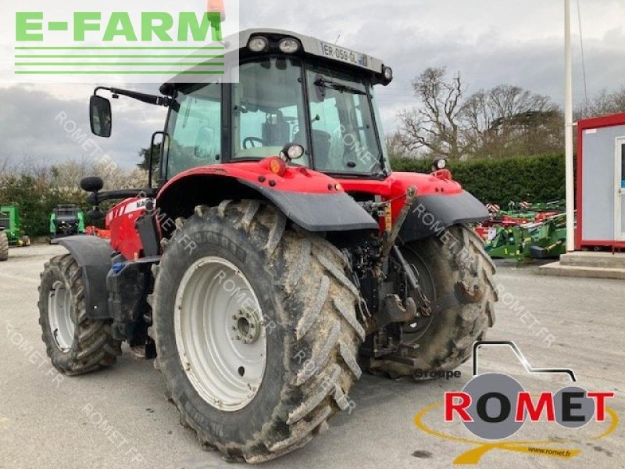 Traktor van het type Massey Ferguson 7716 d6 ef Efficient, Gebrauchtmaschine in GENNES-SUR-GLAIZE (Foto 4)