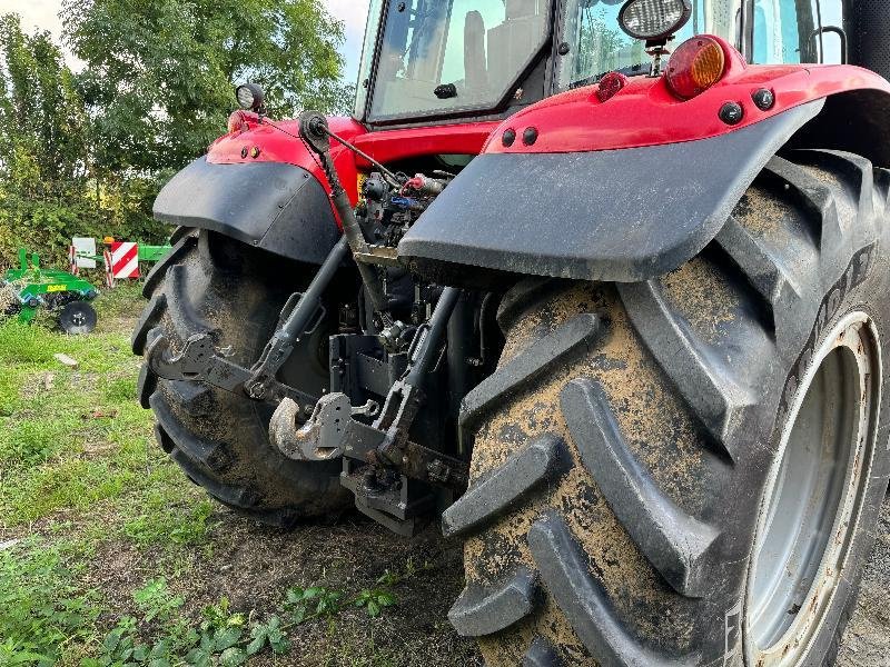 Traktor typu Massey Ferguson 7716 DYNA 6 EF, Gebrauchtmaschine w ESCAUDOEUVRES (Zdjęcie 4)