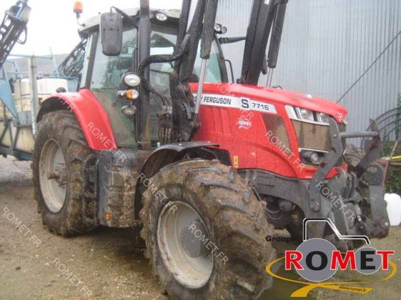 Traktor des Typs Massey Ferguson 7716 S DV EF, Gebrauchtmaschine in Gennes sur glaize (Bild 2)