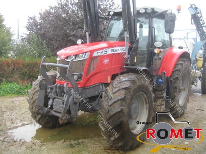 Traktor du type Massey Ferguson 7716 S DV EF, Gebrauchtmaschine en Gennes sur glaize (Photo 1)