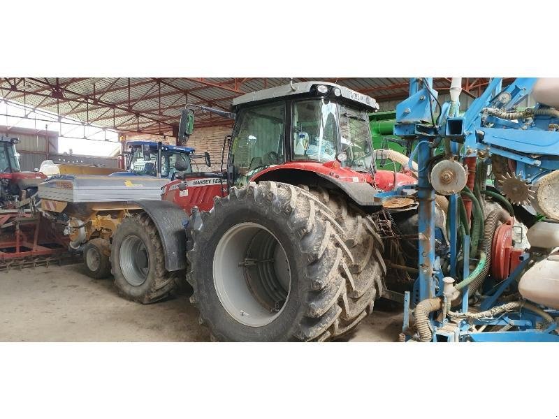 Traktor van het type Massey Ferguson 7716, Gebrauchtmaschine in VOUZIERS (Foto 2)