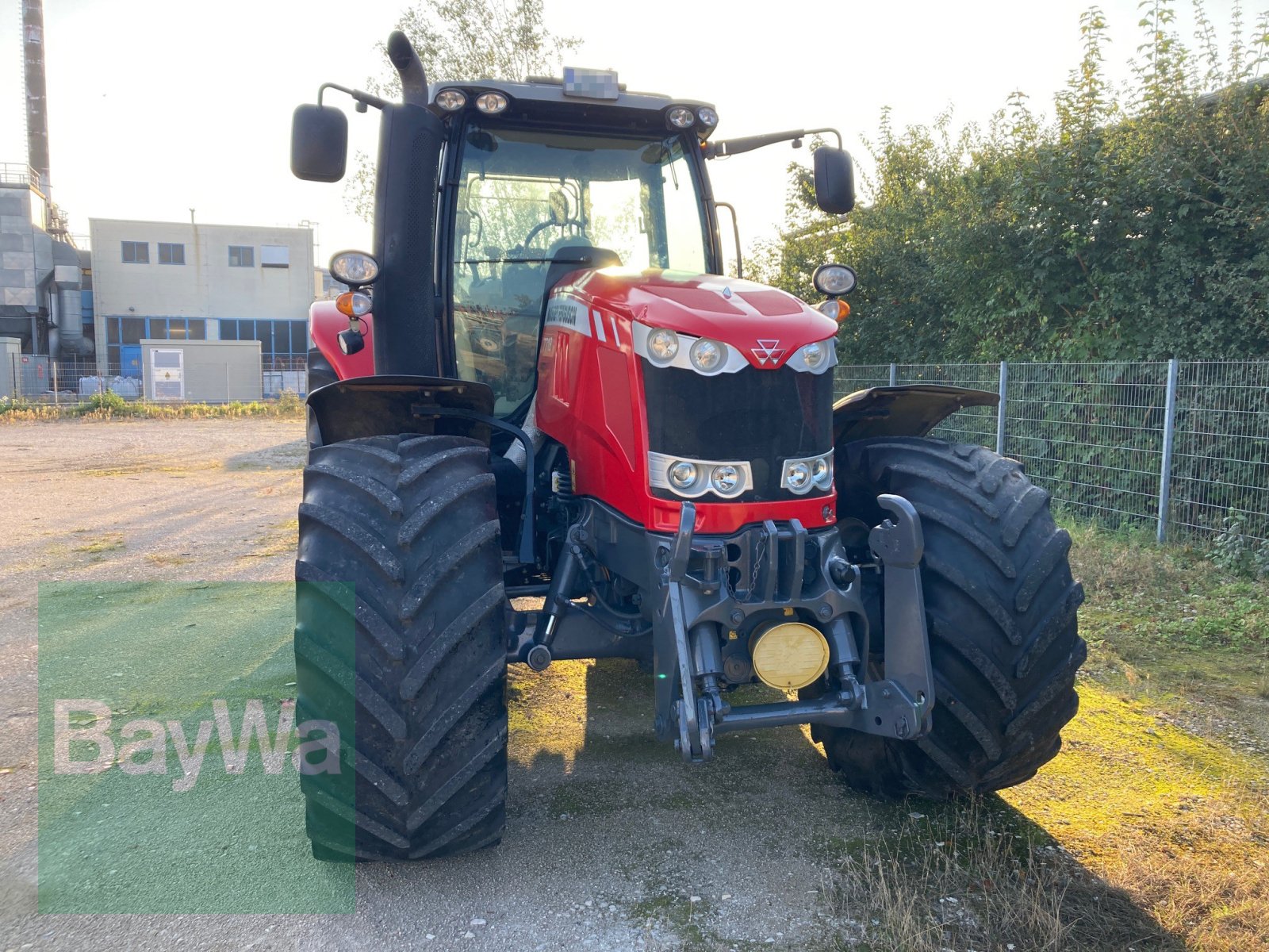 Traktor типа Massey Ferguson 7718 DYNA VT EXCLUSIVE, Gebrauchtmaschine в Oettingen (Фотография 3)