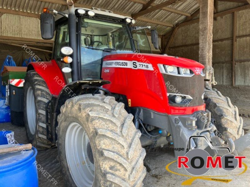 Traktor du type Massey Ferguson 7718 S D6 EF MR, Gebrauchtmaschine en Gennes sur glaize (Photo 1)