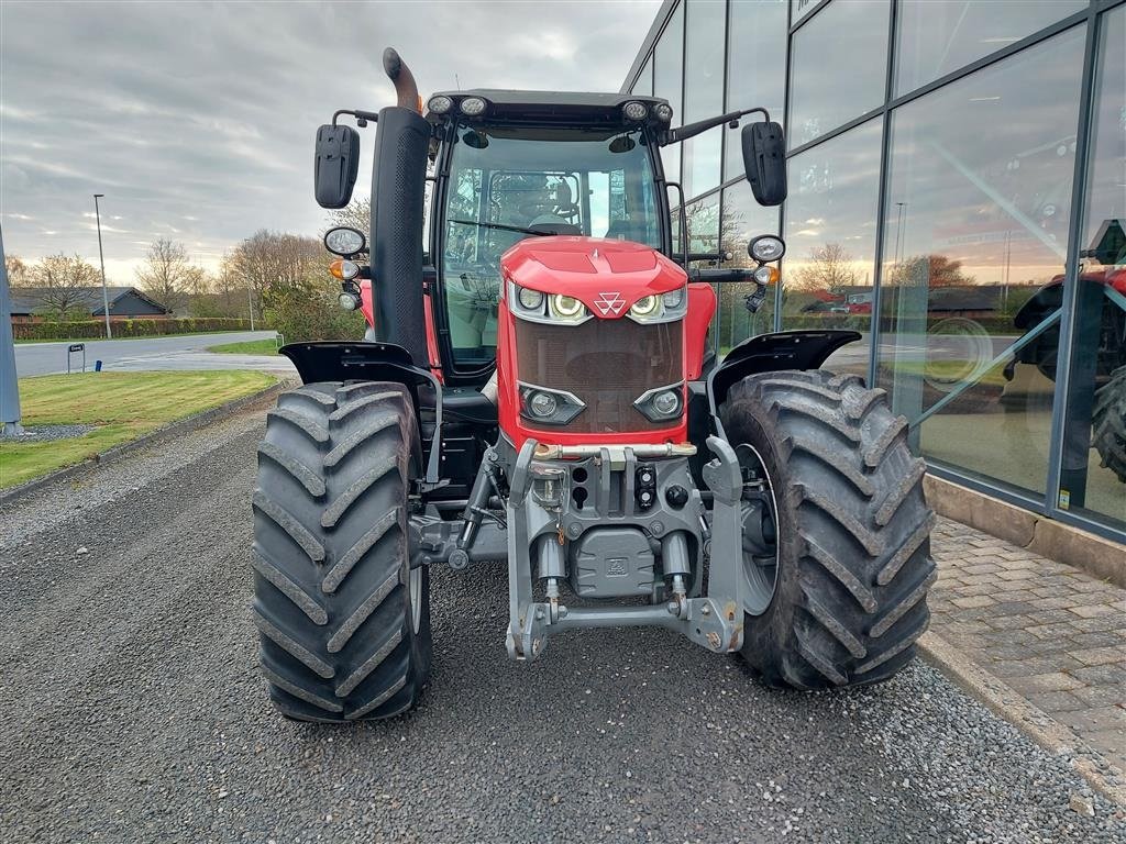 Traktor Türe ait Massey Ferguson 7718S Dyna 6 Essential Frontlift, Gebrauchtmaschine içinde Nykøbing M (resim 3)