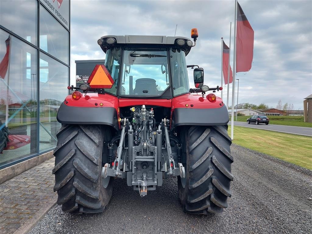 Traktor Türe ait Massey Ferguson 7718S Dyna 6 Essential Frontlift, Gebrauchtmaschine içinde Nykøbing M (resim 7)