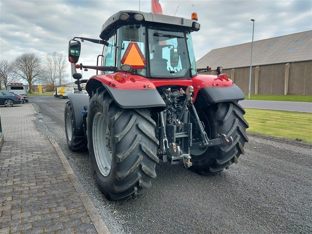 Traktor Türe ait Massey Ferguson 7718S Dyna 6 Essential Frontlift, Gebrauchtmaschine içinde Nykøbing M (resim 8)