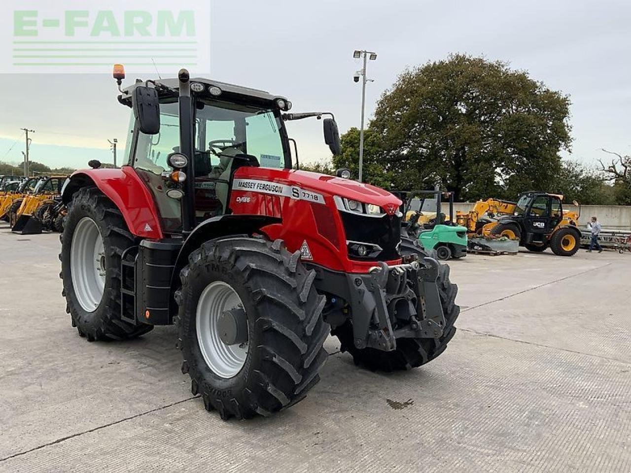 Traktor of the type Massey Ferguson 7718s dyna-6 tractor, Gebrauchtmaschine in SHAFTESBURY (Picture 3)