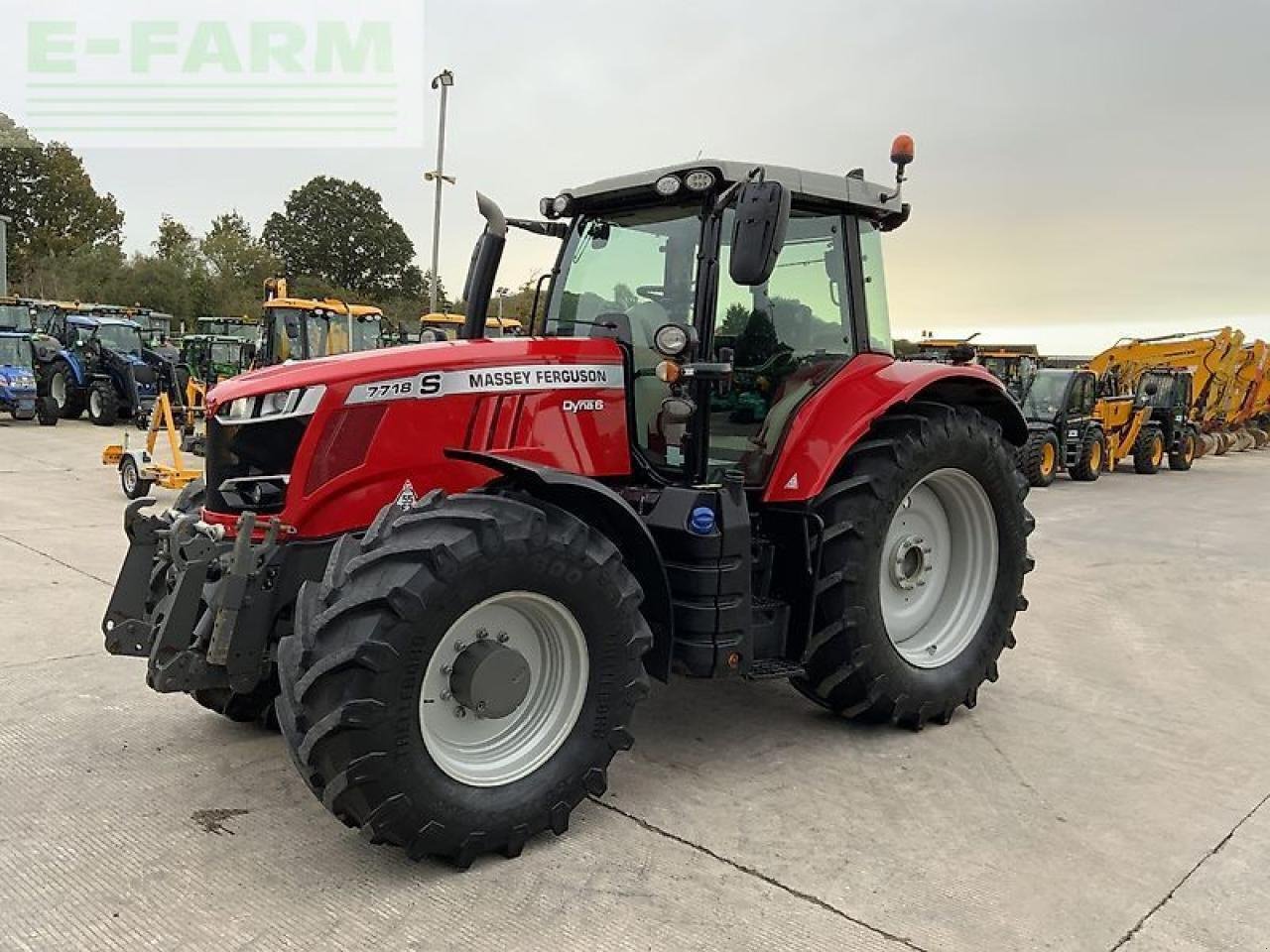 Traktor of the type Massey Ferguson 7718s dyna-6 tractor, Gebrauchtmaschine in SHAFTESBURY (Picture 5)