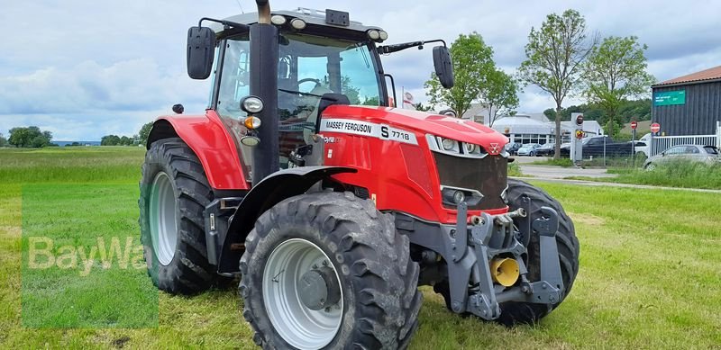Traktor typu Massey Ferguson 7718S DYNA-VT EXCLUSIVE, Gebrauchtmaschine w Ansbach (Zdjęcie 1)