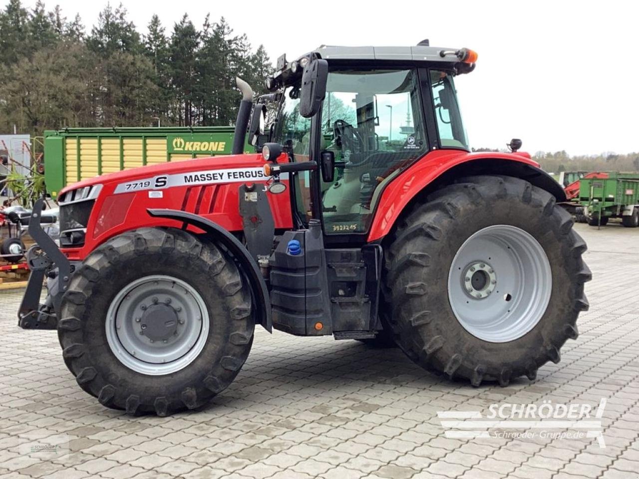 Traktor typu Massey Ferguson 7719 S DYNA-VT NEW EXCLUSIVE, Gebrauchtmaschine w Hemmoor (Zdjęcie 5)