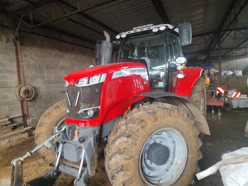 Traktor of the type Massey Ferguson 7720 S, Gebrauchtmaschine in Eton (Picture 1)