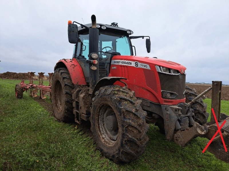 Traktor типа Massey Ferguson 7720 S, Gebrauchtmaschine в PITHIVIERS Cedex (Фотография 2)