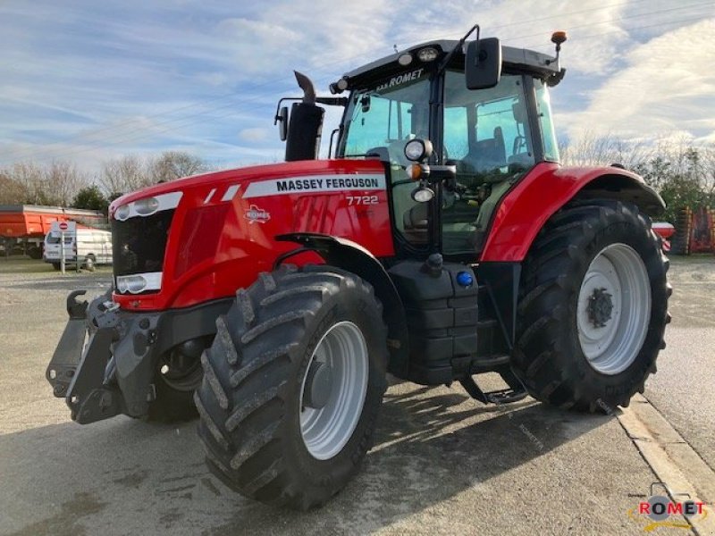 Traktor du type Massey Ferguson 7722 D6 EF, Gebrauchtmaschine en Gennes sur glaize (Photo 1)