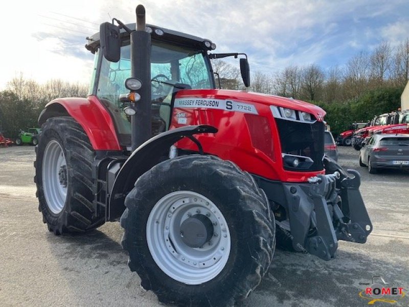 Traktor du type Massey Ferguson 7722 S D6 EF, Gebrauchtmaschine en Gennes sur glaize (Photo 2)