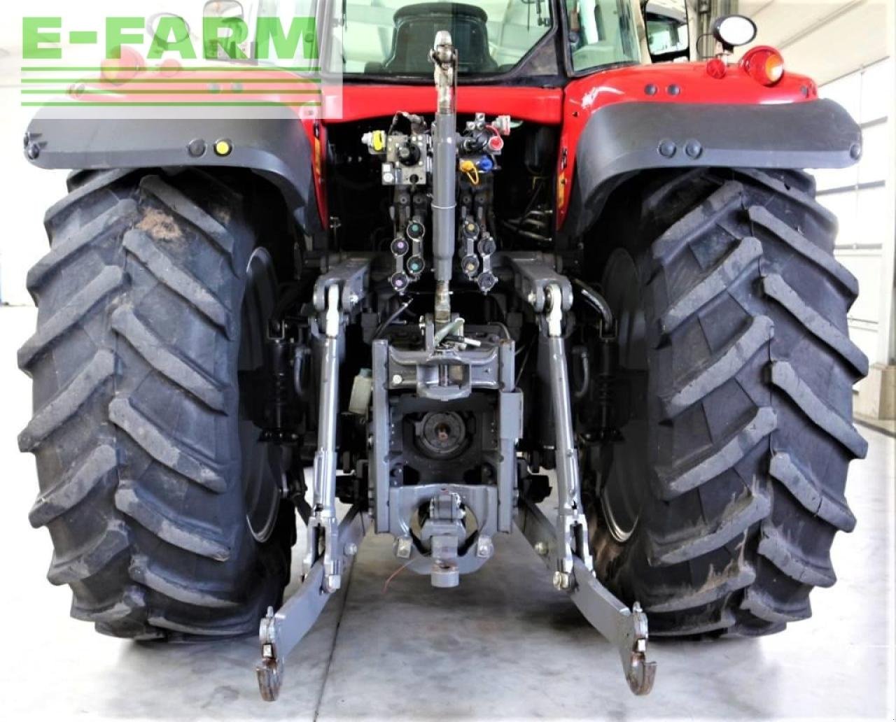 Traktor van het type Massey Ferguson 7724 s dyna 6, Gebrauchtmaschine in SOKOŁY (Foto 5)