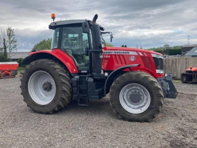 Massey Ferguson Traktor Gebraucht & Neu Kaufen - Technikboerse.com