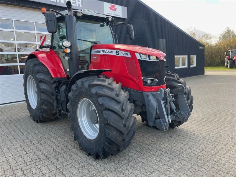 Traktor van het type Massey Ferguson 7726 Dyna 6 Exclusive., Gebrauchtmaschine in Nimtofte (Foto 1)