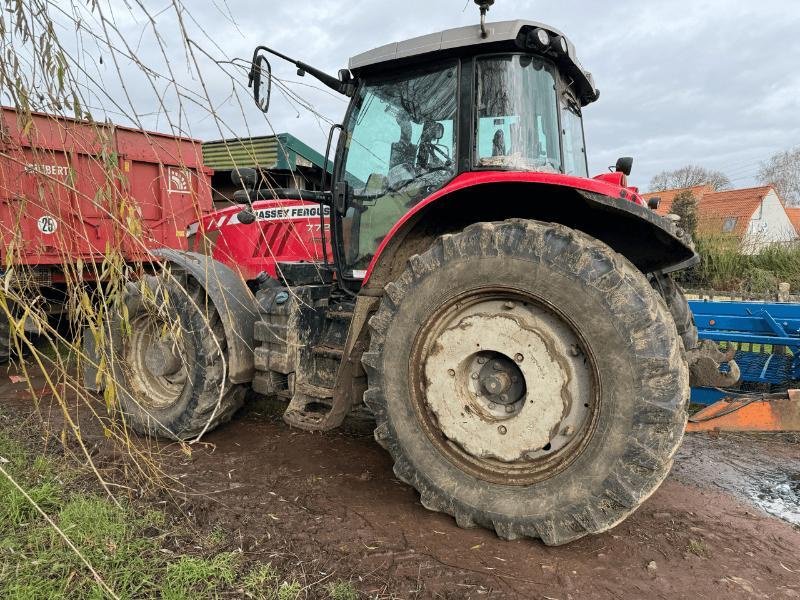 Traktor des Typs Massey Ferguson 7726 DYNA VT EF, Gebrauchtmaschine in Richebourg (Bild 9)