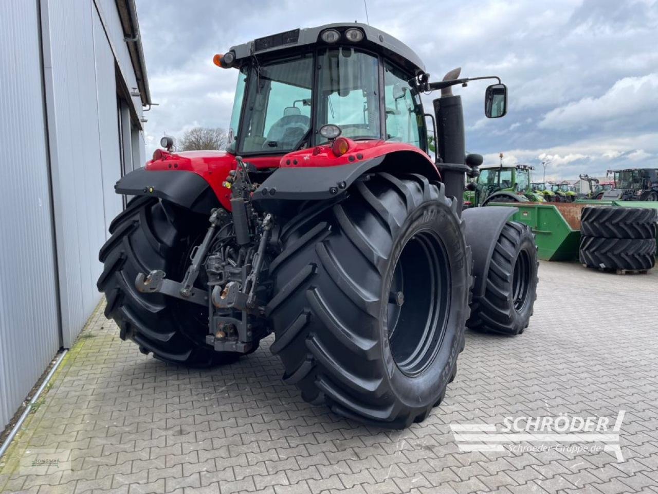 Traktor des Typs Massey Ferguson 7726 DYNA-VT EXCLUSIVE, Gebrauchtmaschine in Wildeshausen (Bild 3)