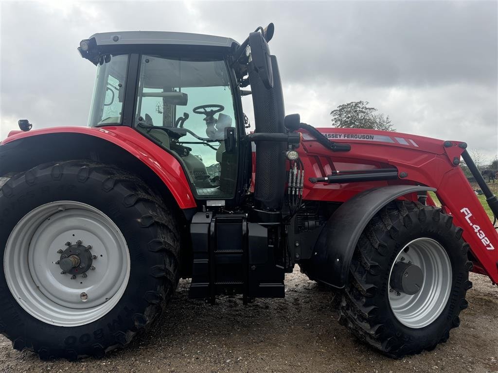 Traktor of the type Massey Ferguson 7726 Dyna-VT, Gebrauchtmaschine in Mariager (Picture 6)