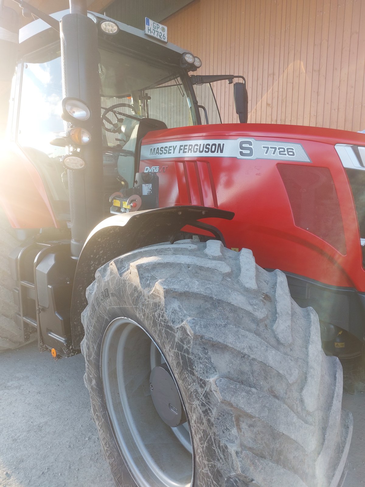 Traktor des Typs Massey Ferguson 7726 VT Exclusiv, Gebrauchtmaschine in Schlierbach (Bild 1)