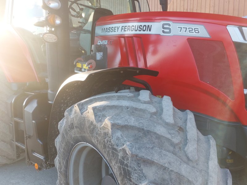 Traktor des Typs Massey Ferguson 7726 VT Exclusiv, Gebrauchtmaschine in Schlierbach (Bild 1)