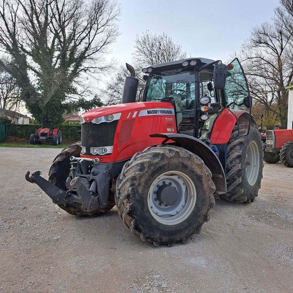 Traktor типа Massey Ferguson 7726, Gebrauchtmaschine в NOVES (Фотография 2)