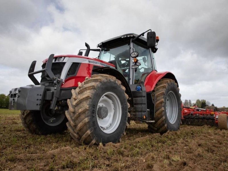 Traktor Türe ait Massey Ferguson 7S 180 DYNA 6 EFFI, Gebrauchtmaschine içinde Odder (resim 1)