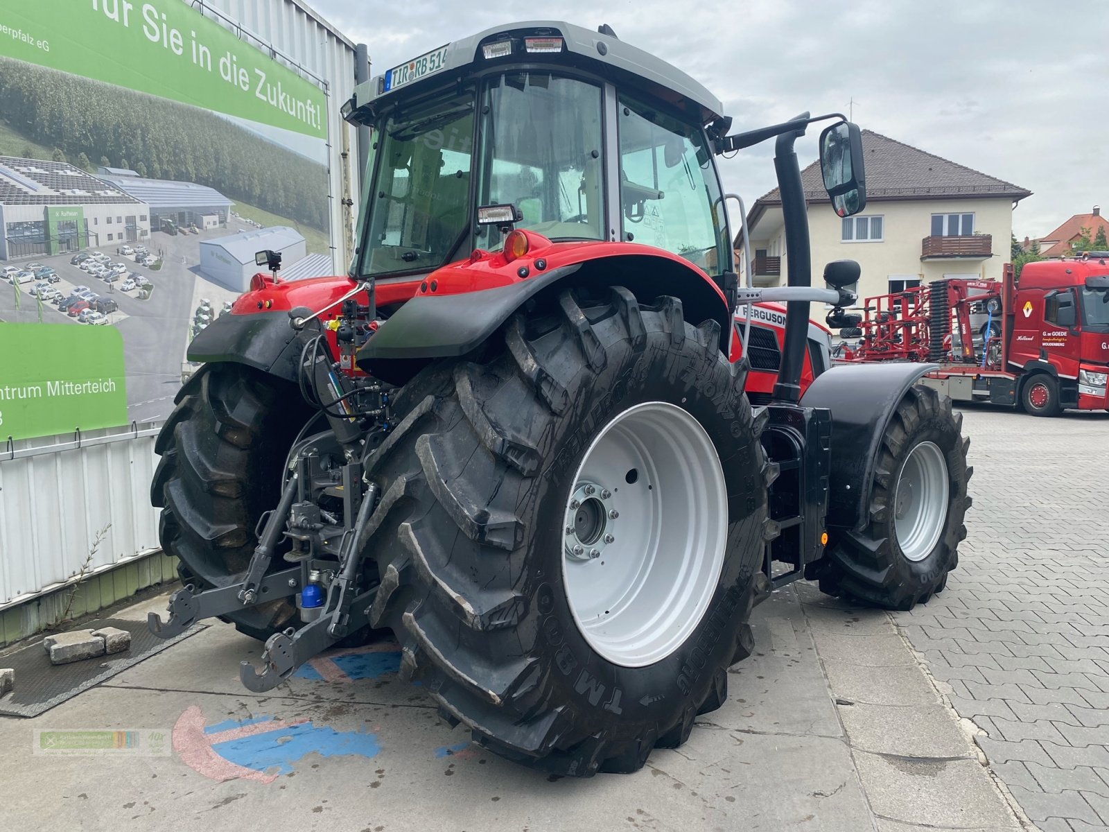 Traktor van het type Massey Ferguson 7S.210 Dyna VT, Gebrauchtmaschine in Tirschenreuth (Foto 3)