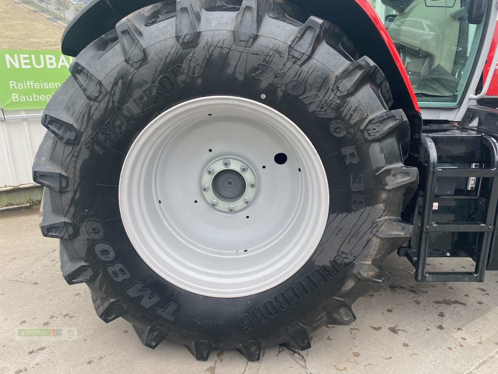 Traktor van het type Massey Ferguson 7S.210 Dyna VT, Gebrauchtmaschine in Tirschenreuth (Foto 9)